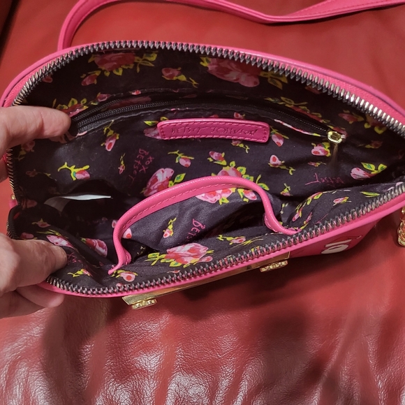 SOLD Betsey Johnson Santa Face Bag - Picture 4 of 8